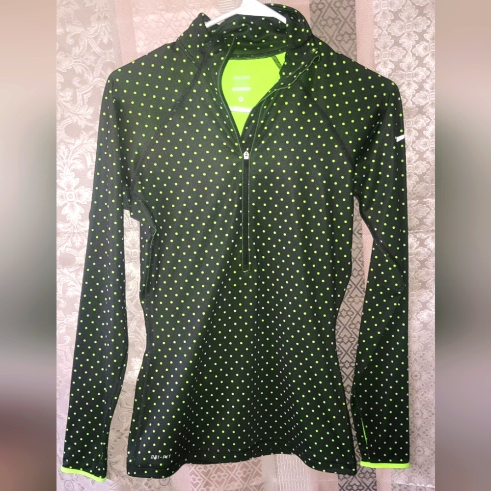 Nike Women's Pullover